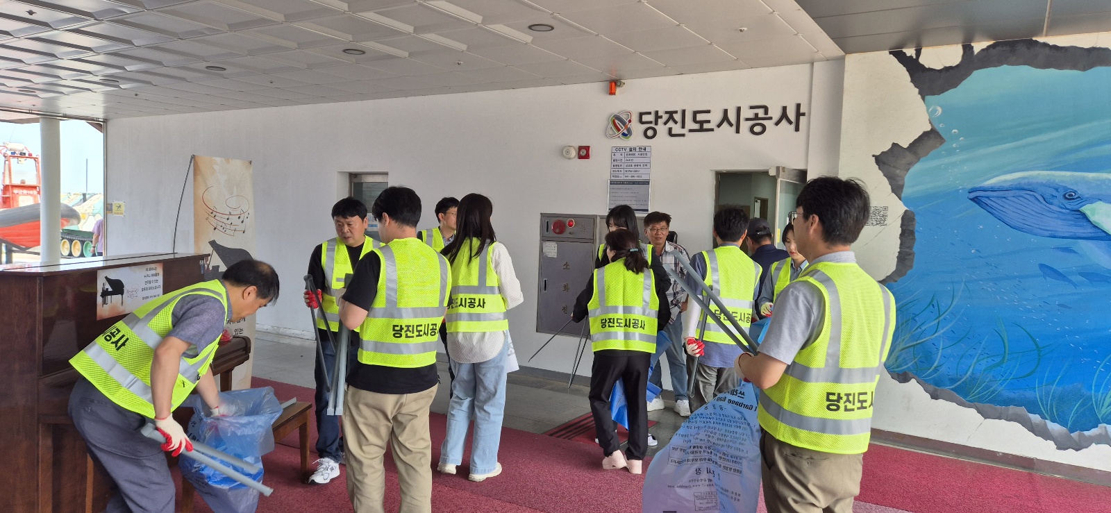 당진도시공사, 제30회 바다의 날 맞아 삽교호 일원 정화활동 실시(1)