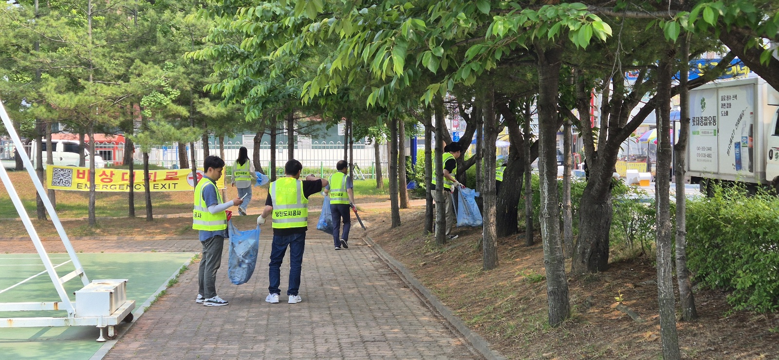 당진도시공사, 제30회 바다의 날 맞아 삽교호 일원 정화활동 실시(1)