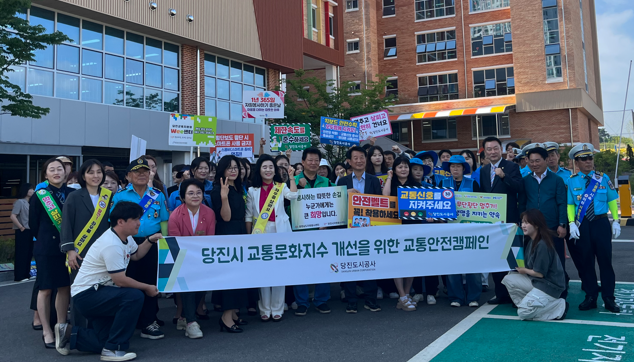 &ldquo;당진도시공사,혜성초등학교 앞 교통안전 캠페인 실시&rdquo;(2)