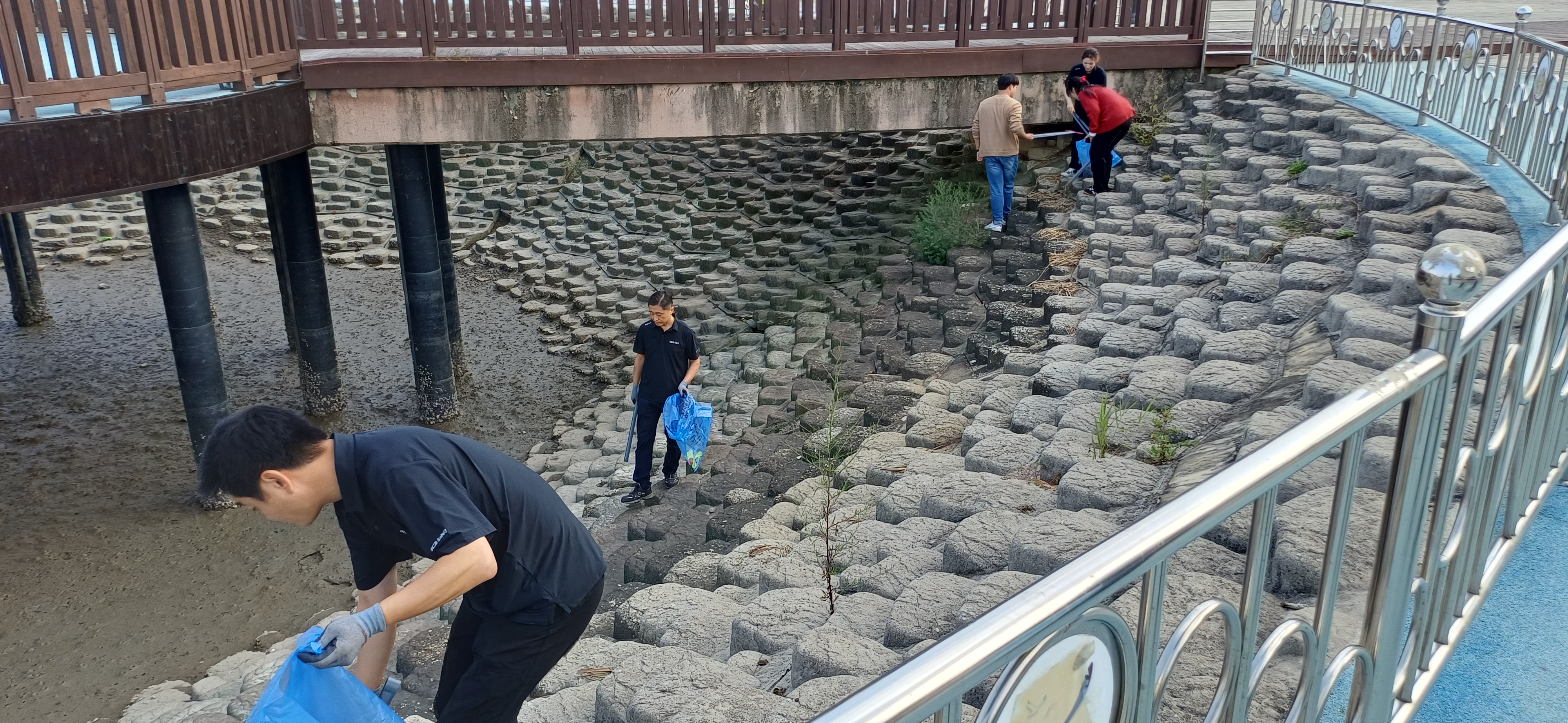 당진도시공사, ‘추석 명절맞이 삽교호관광지 국토 대청소의 날’ 실시(3)